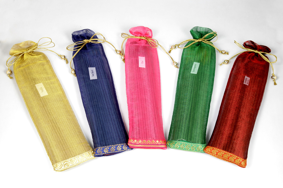 40 Incense Sticks in a Decorative Tissue Bag (A - 1028)
