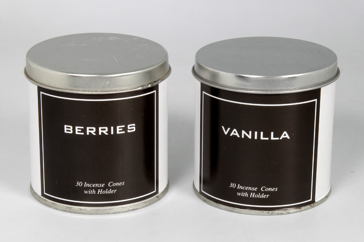 40 Incense Cone Tin Cans   (A - 1084)